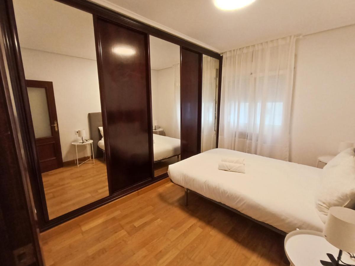 Apartamento Tito Oviedo 621A Eksteriør billede
